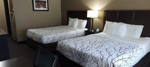 Parkwood Inn & Suites image 25